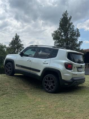 JEEP RENEGADE 1.3 T270 TURBO FLEX S 4X4 AT9 JEEP RENEGADE 1.3 T270 TURBO FLEX S 4X4 AT9